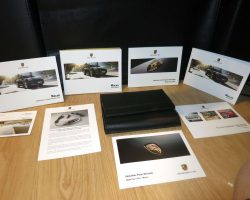 2017 Porsche Macan Owner's Manual Set