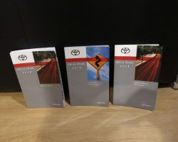 2018 Toyota Prius Prime Owner's Manual Set