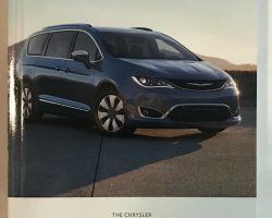 2017 Chrysler Pacifica Hybrid Owner's Manual