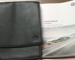 2017 Volkswagen Touareg Owner's Manual Set