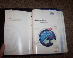 2001 Volkswagen Passat Owner's Manual Set