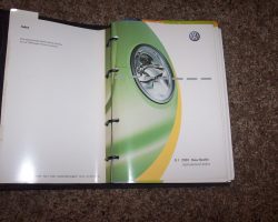 2005 Volkswagen New Beetle Owner's Manual Set
